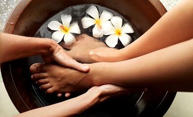 It is possible to massage the legs with varicose veins